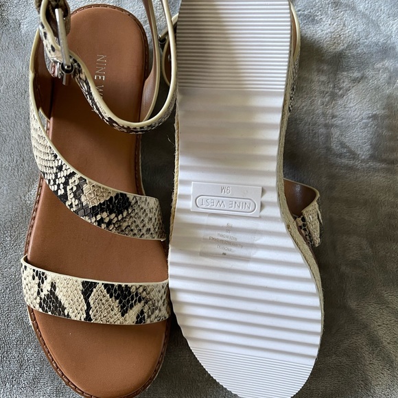 Nine West snake print wedge espadrille sandals - Picture 9 of 9